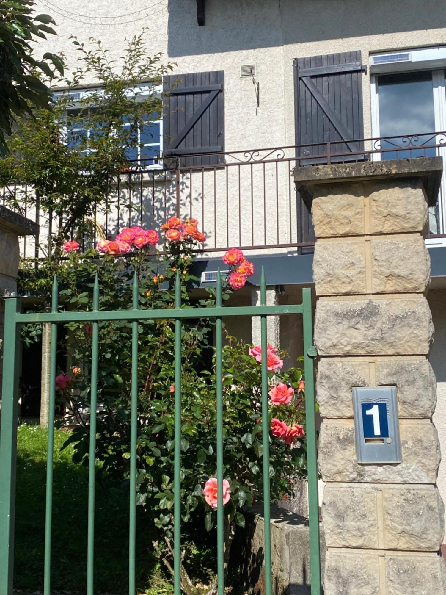 Les Chambres De La Grange Saint-Germain-de-la-Grange Eksteriør billede